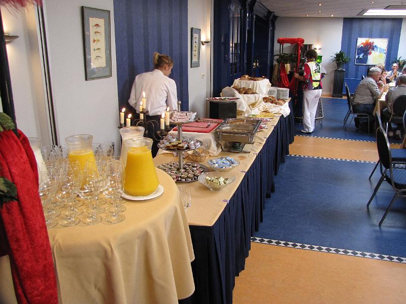 We lunchen in het Oolderhof (10).JPG